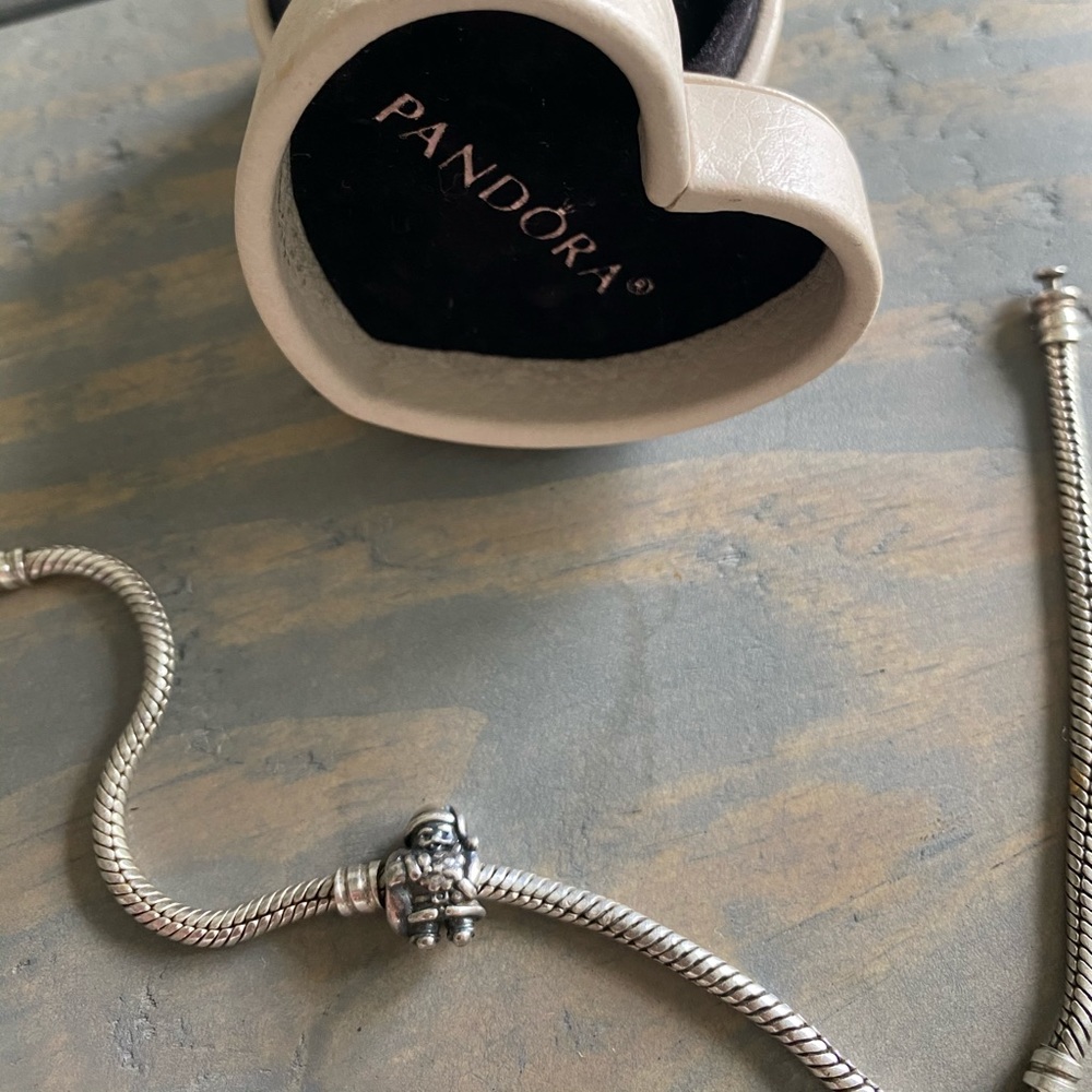 Pandora retired- Santa and sack charm 🎅🏼